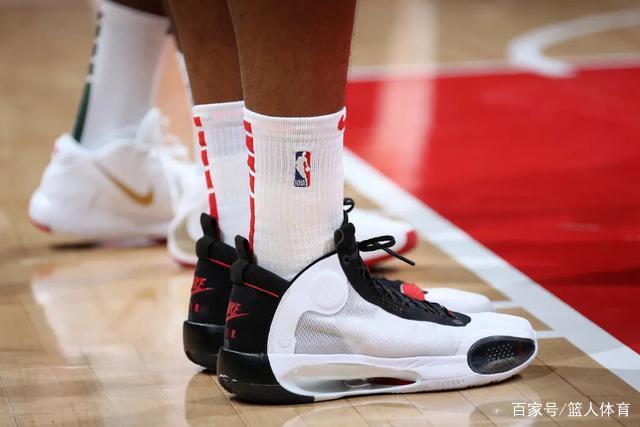 邮报：曼联有意大巴黎门德斯 曾随阿莫林联赛夺冠